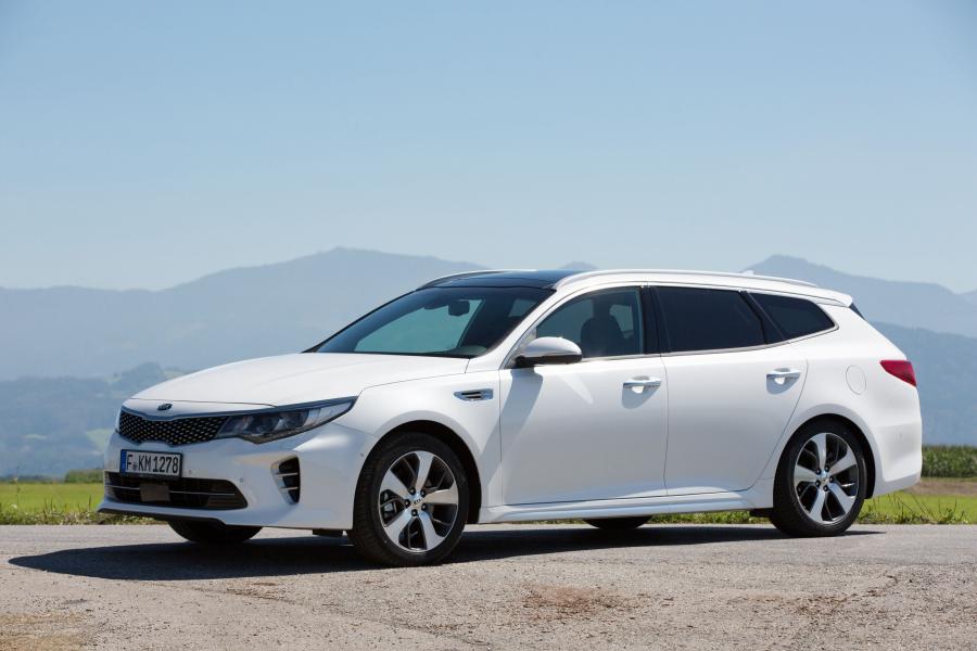  Kia Optima Sportswagon GT Line 2016 года  (WW) (фото 15 из 31)